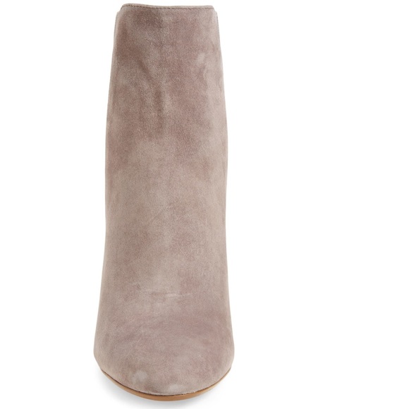 Steve Madden Effect block heel booties, size 9M - Picture 13 of 14